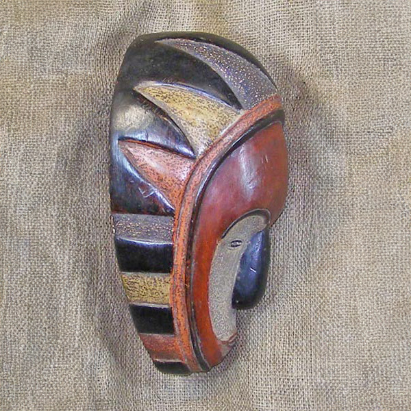 Vuvi Mask 1 Right Side