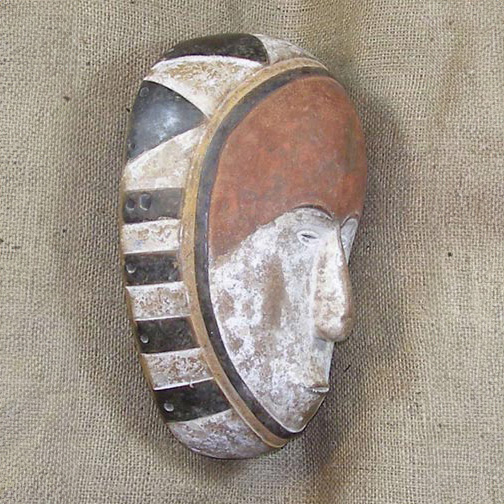 African Traditional art from the Vuvi Tribe - African Mask