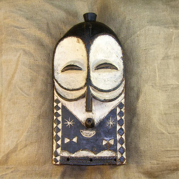 Yaka Mask 9 front