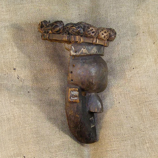Yaka Mask 6 Right Side