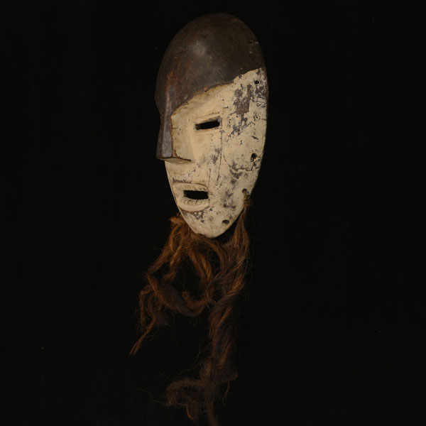 Yaka Mask 3 Left Angle