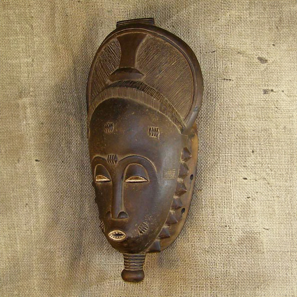 Yaure Mask 14 Left Angle
