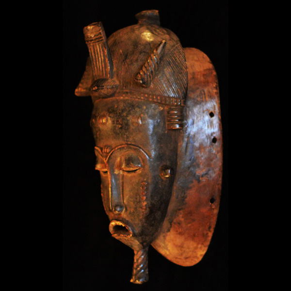 Yaure Mask 15 Left Angle