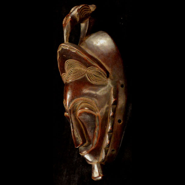Yaure Mask 6 Left Angle