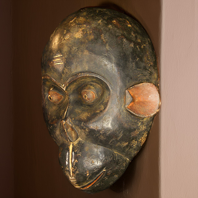 Yombe Monkey Mask 4 Left Angle