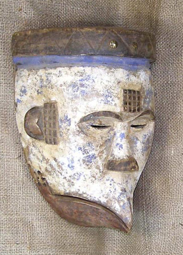Yoruba Mask 17 Right Angle
