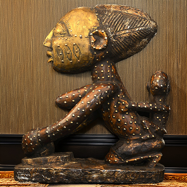 Yoruba motherhood statue 34 left side