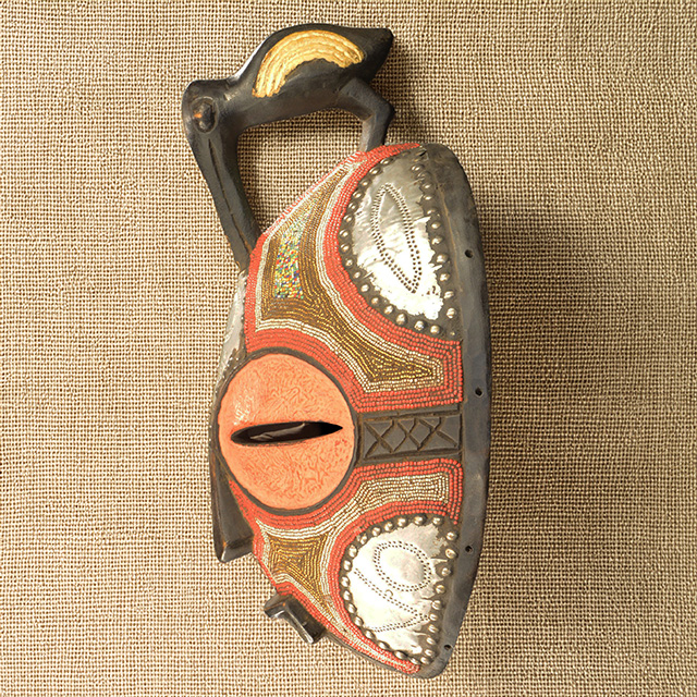 African luba mask left side